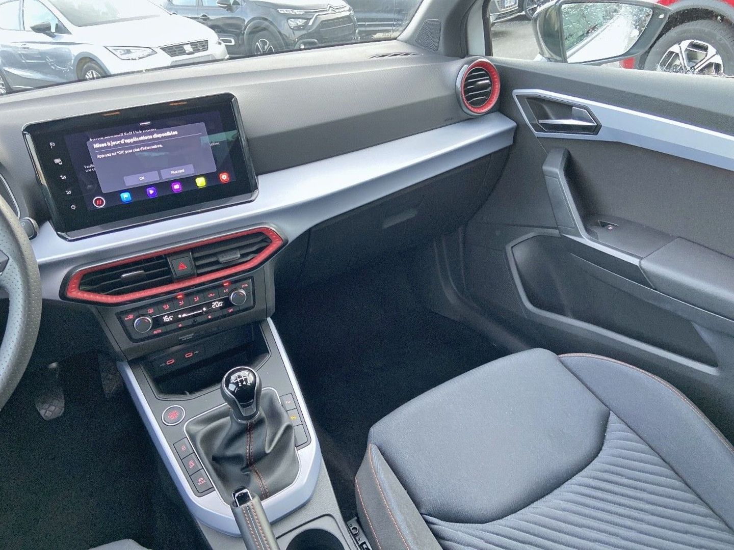 SEAT ARONA - TSI 115 BV6 FR GPS JA 18" Caméra Full LEDS Cokpit