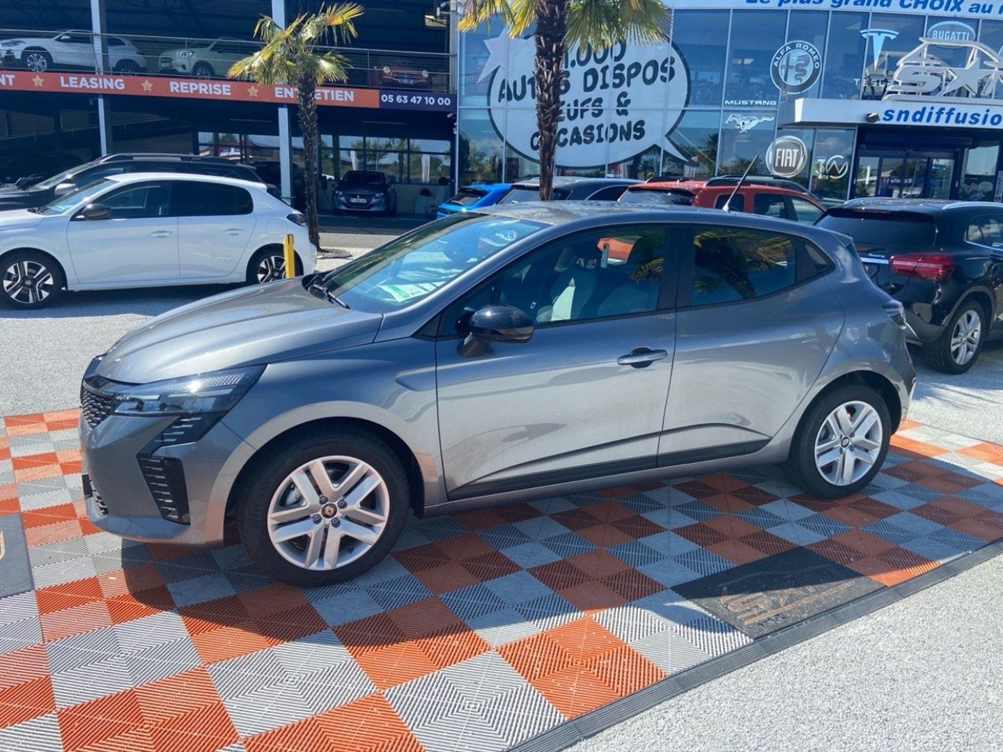 RENAULT CLIO - V DCi 100 BV6 EVOLUTION Ecran Caméra Radar Roue de Secours