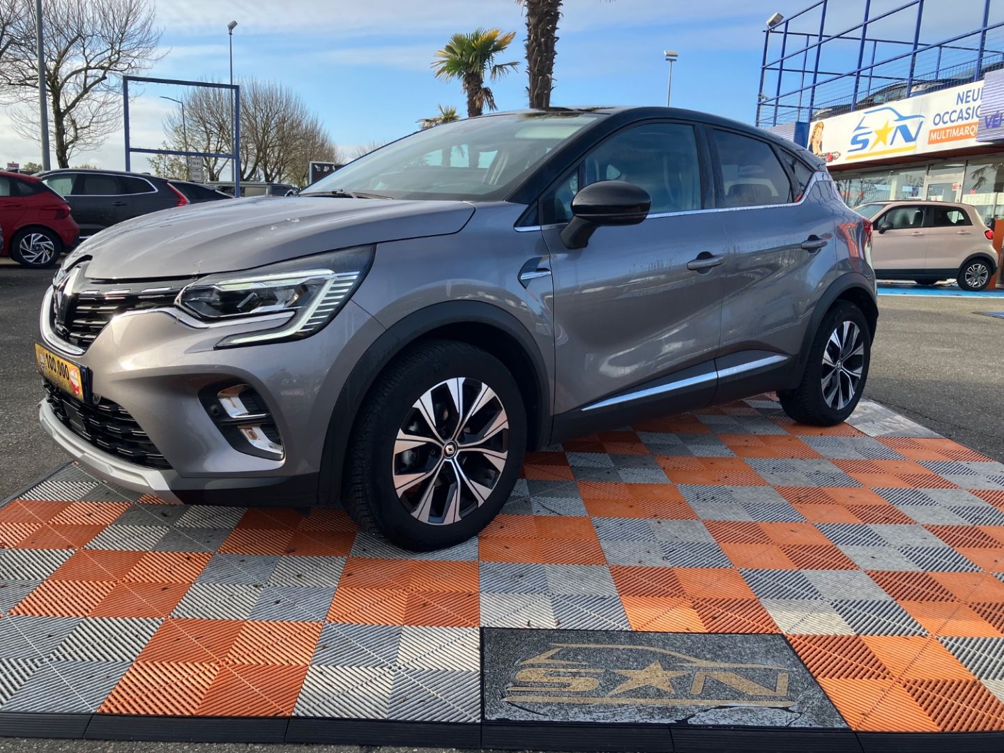 RENAULT CAPTUR TCe 90 BV6 TECHNO GPS 9.3" Caméra