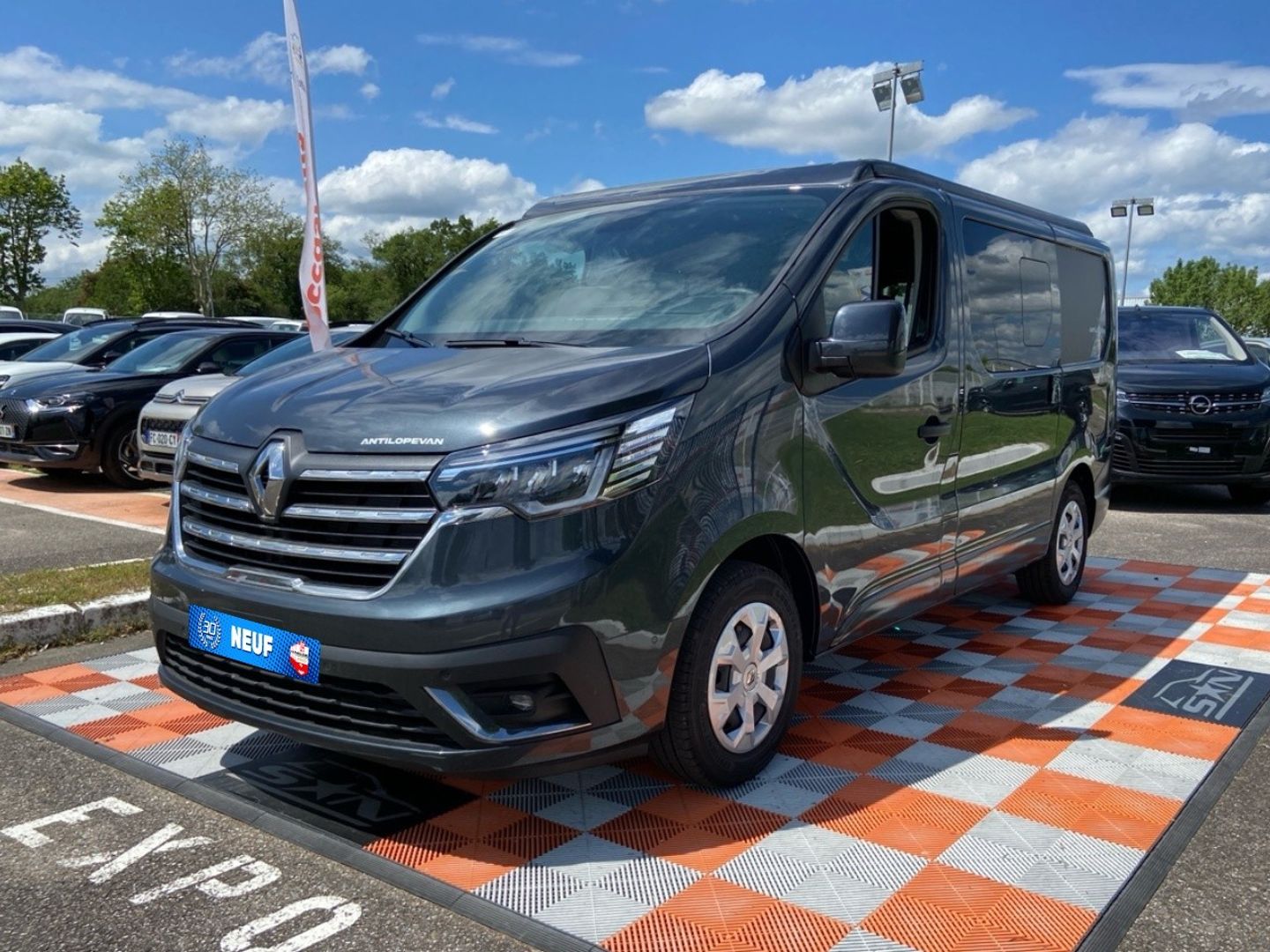 RENAULT ANTILOPE VAN 2.0 dCi 130 BV6 FLEX PLUS