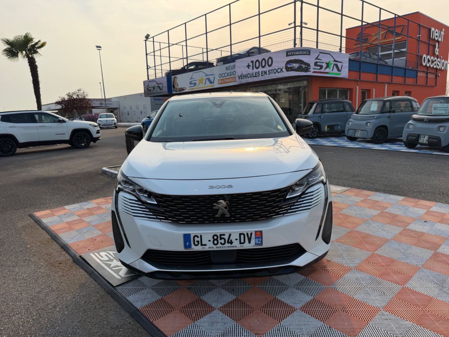PEUGEOT 3008 - BlueHDi 130 EAT8 ALLURE PACK Hayon Caméra 360°