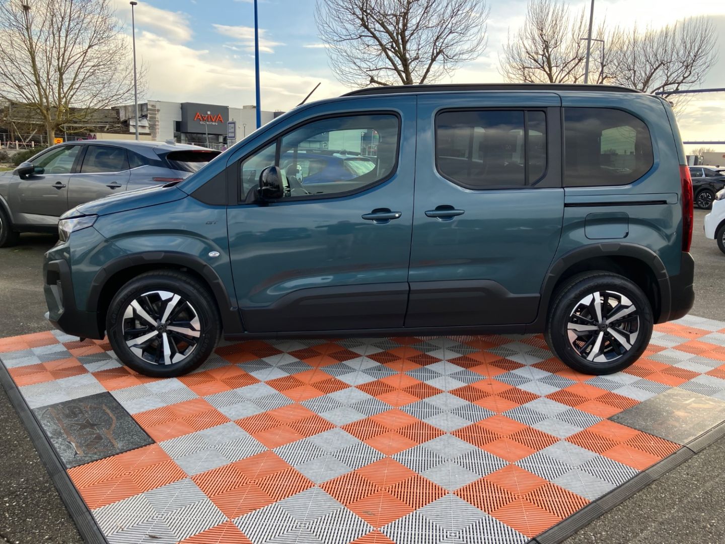 PEUGEOT RIFTER - BlueHDi 130 EAT8 GT Pack Connect