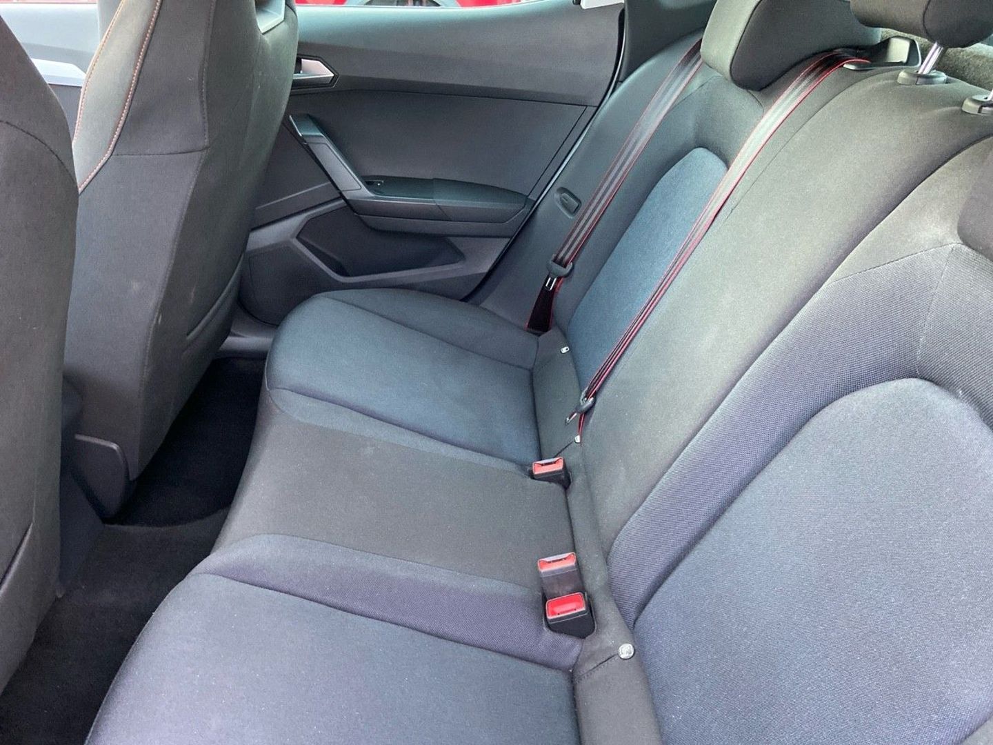 SEAT ARONA - TSI 115 BV6 FR GPS JA 18" Caméra Full LEDS Cokpit