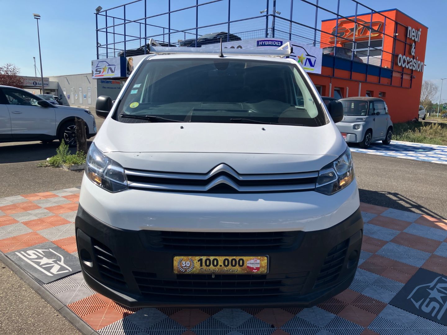 CITROEN JUMPY - 2.0 BlueHDi 120 BV6 M CLUB Caméra Bois Galerie Étagères