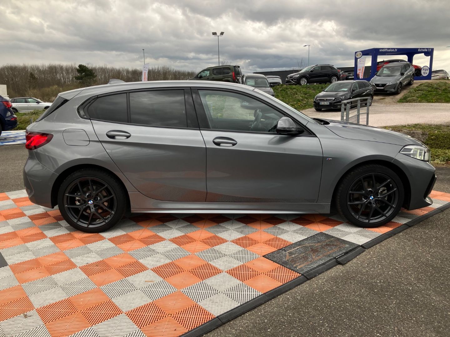 BMW SERIE 1 - 118iA 136 DKG7 M SPORT GPS Pro Caméra JA 18" Keyless