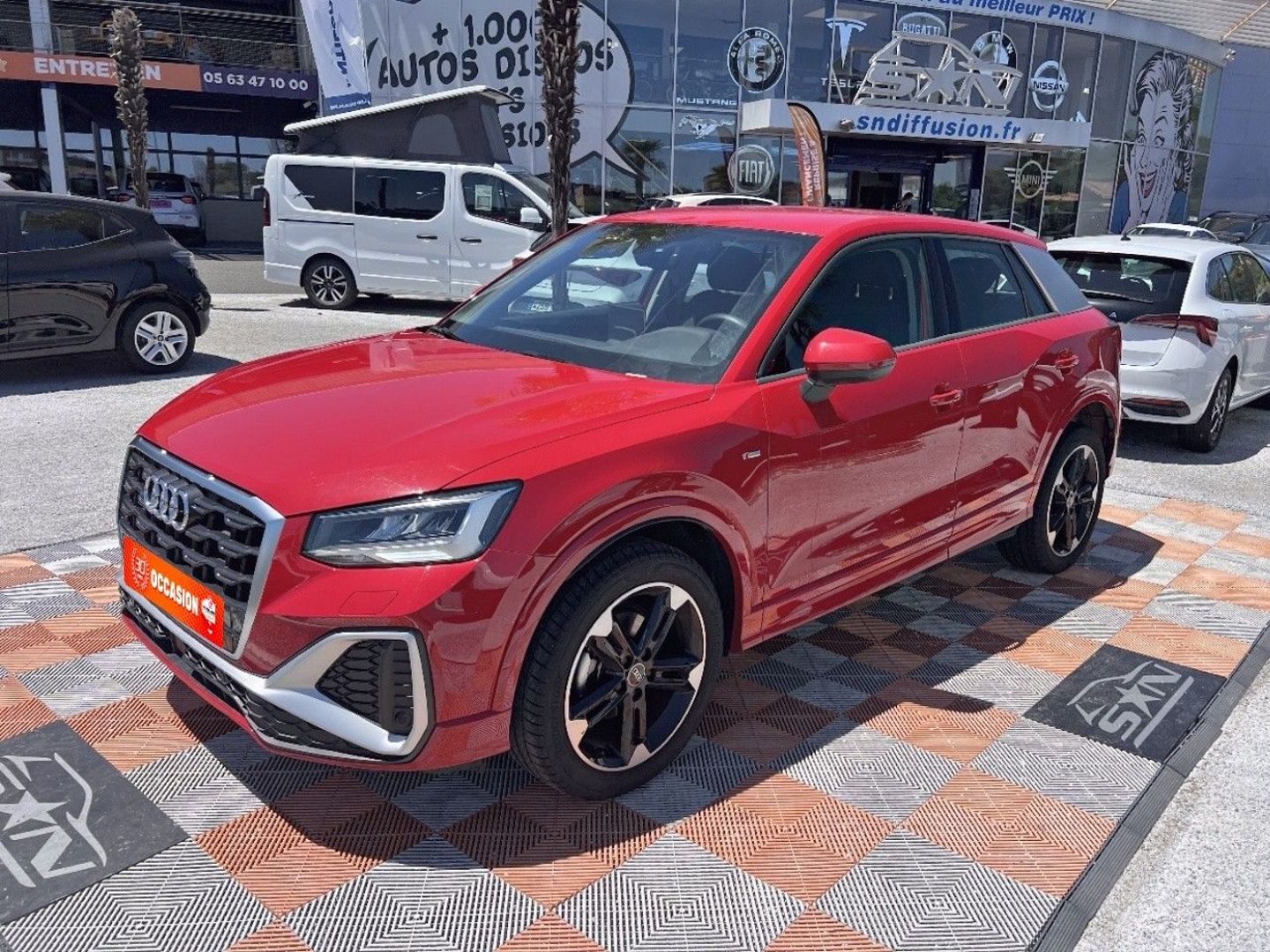 AUDI Q2 - 30 TDI 116 S LINE Ext GPS Caméra Keyless JA 18"