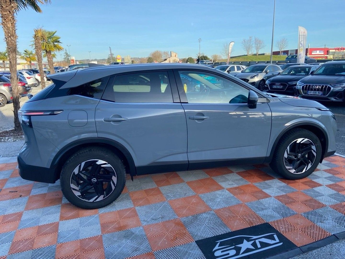 NISSAN QASHQAI Phase 2 - NEW Mild Hybrid 158 X-TRONIC N-CONNECTA Hayon GPS Caméra 360° Pack Hiver