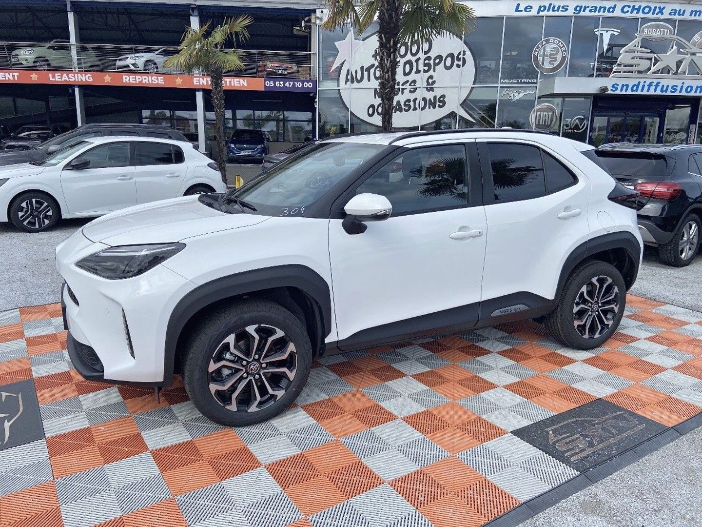 TOYOTA YARIS CROSS - 1.5 HYBRIDE 130 DESIGN PACK HIVER ET SECURITE 2WD