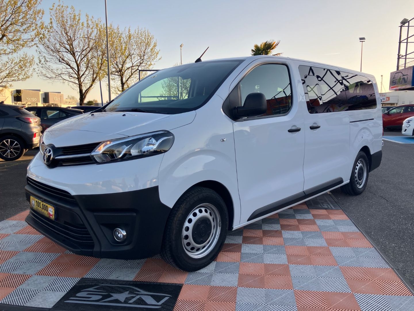 TOYOTA PROACE VERSO - 2.0 D-4D 140 BV6 Dynamic Confort Combi Long 9 Places GPS