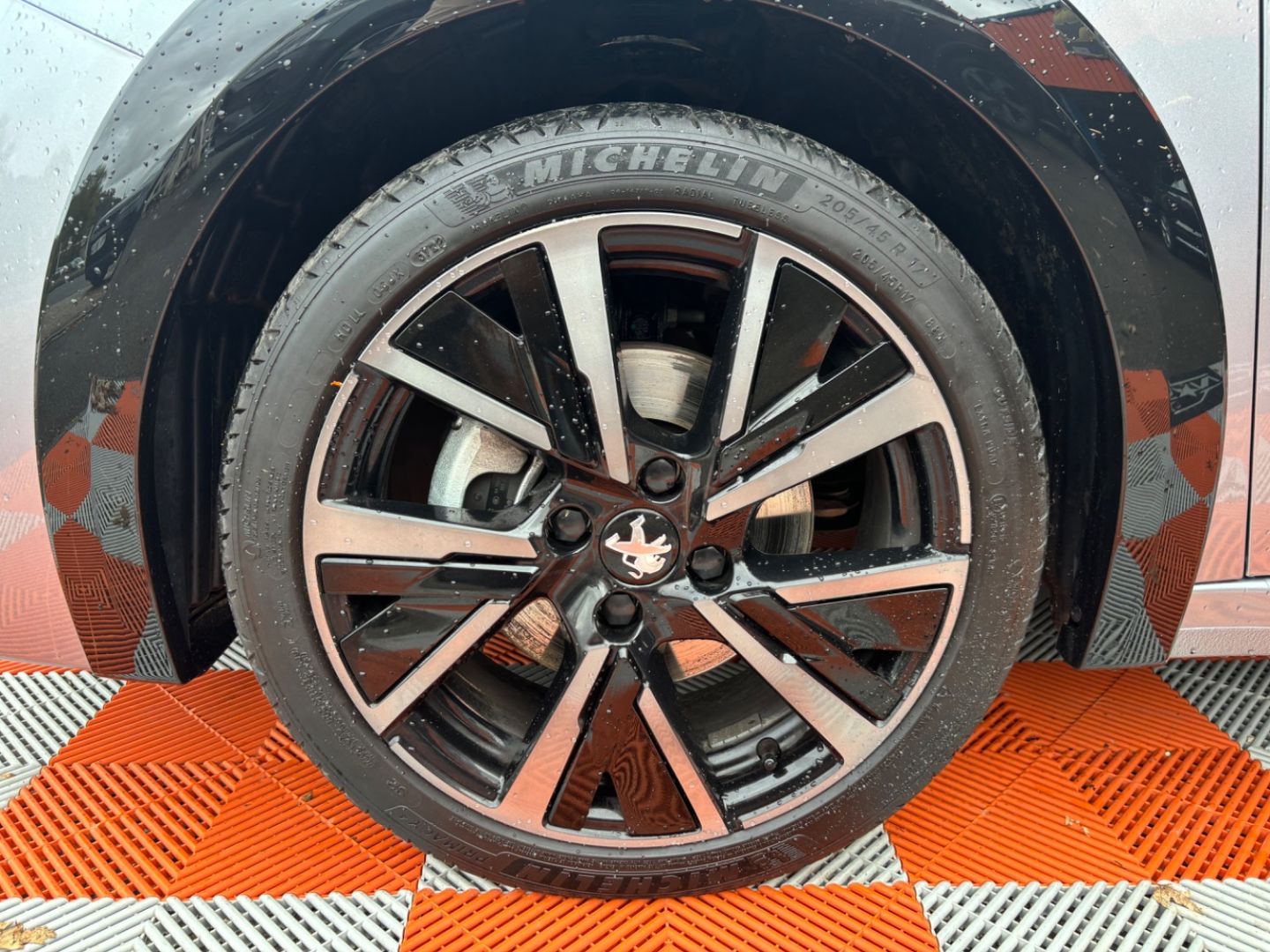 PEUGEOT 208 - PureTech 130 EAT8 GT Full LED GPS 10" Caméra ADML