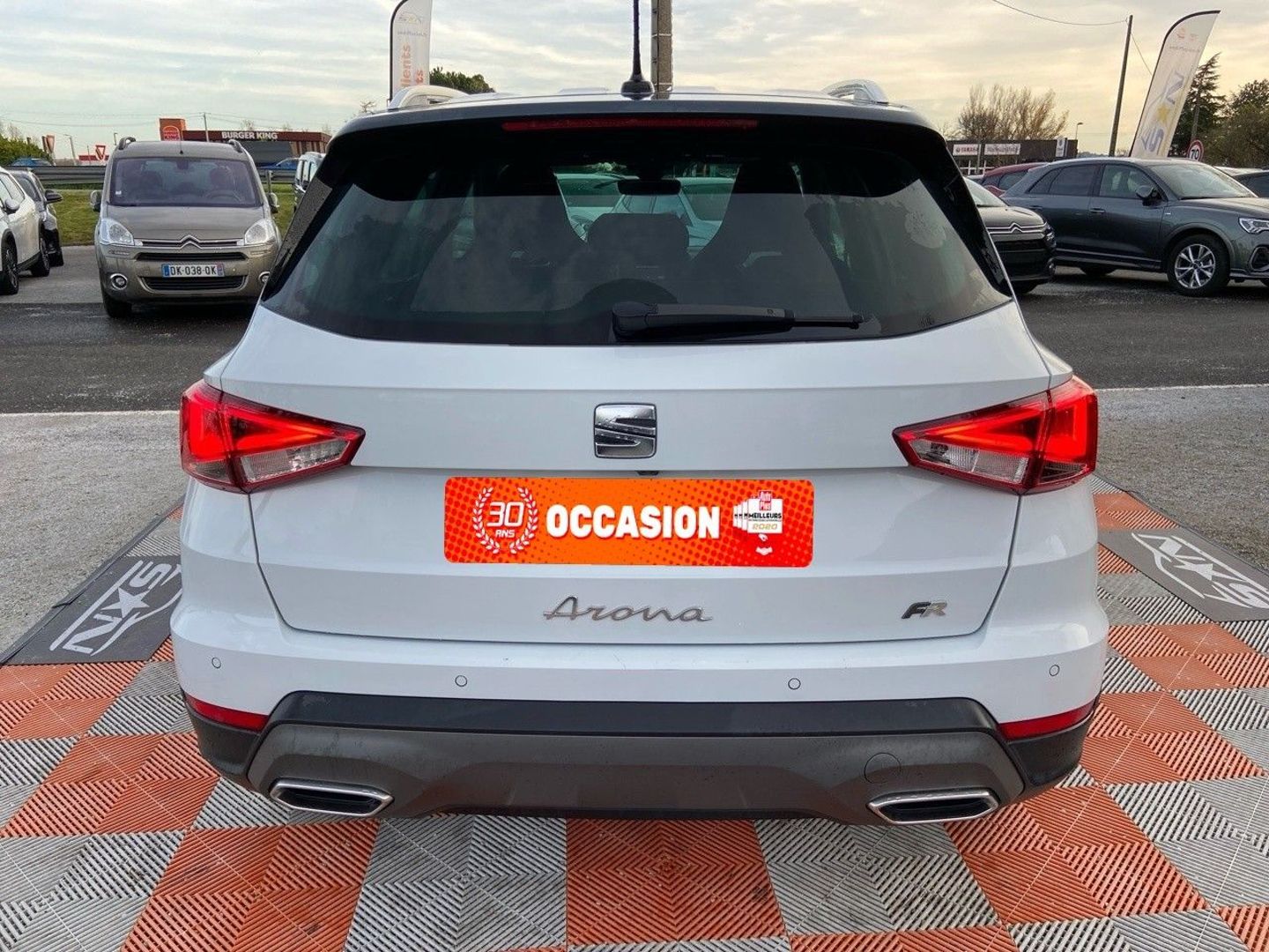 SEAT ARONA - TSI 115 BV6 FR GPS JA 18" Caméra Full LEDS Cokpit