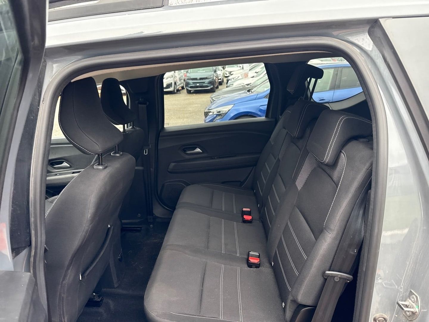 DACIA JOGGER - 1.0 TCe 110 BV6 EXPRESSION GPS Caméra JA 16" 7PL