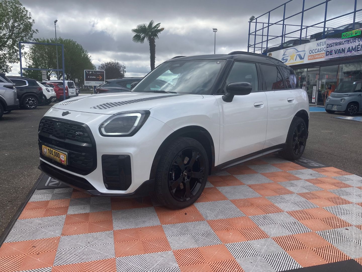 MINI COUNTRYMAN - 1.5 170 DKG7 FINITION JCW PACK L GPS Caméra Hifi Harman