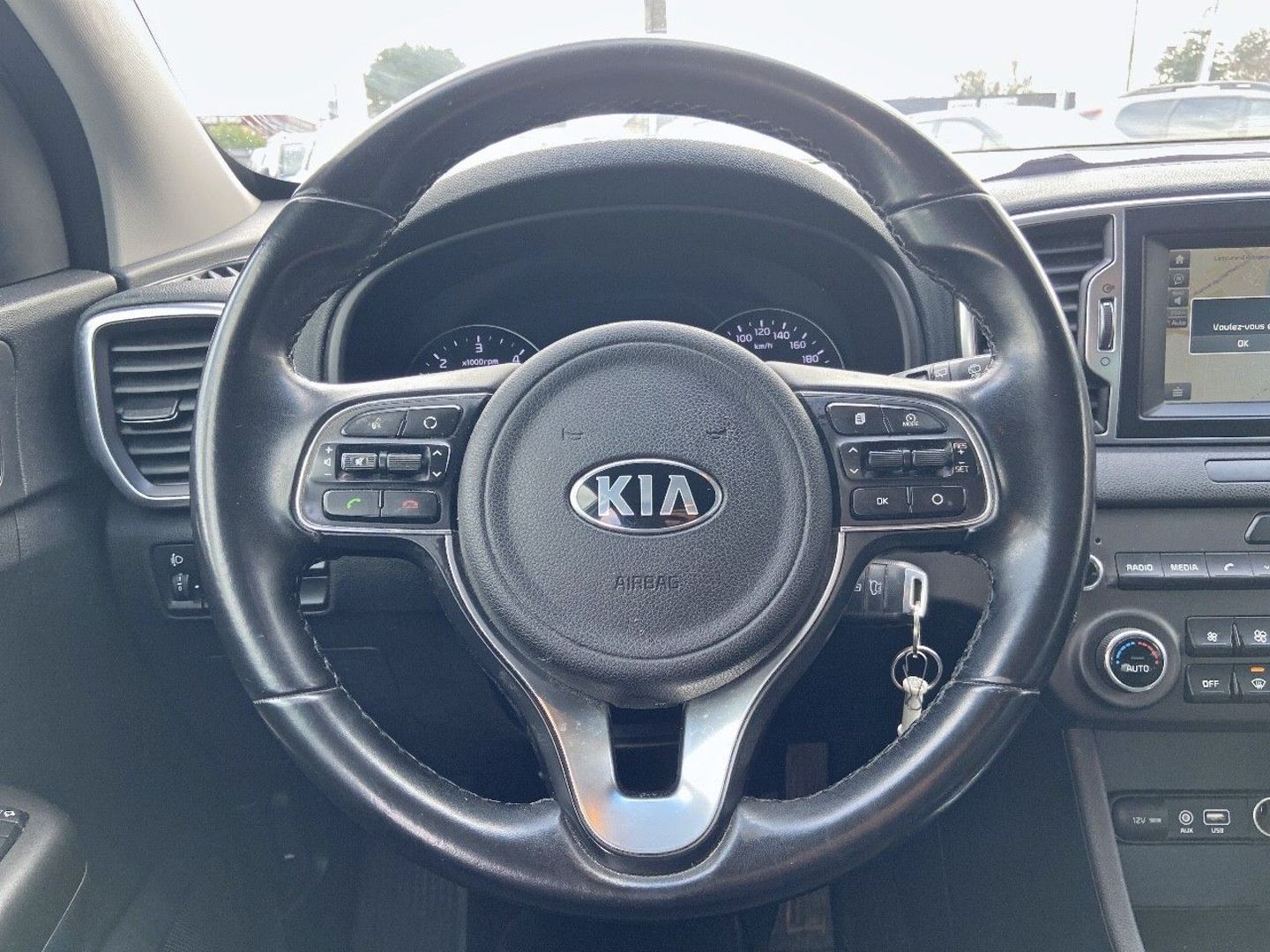 KIA SPORTAGE - 1.7 CRDI 115 BV6 PACK NAVI 1 ère main