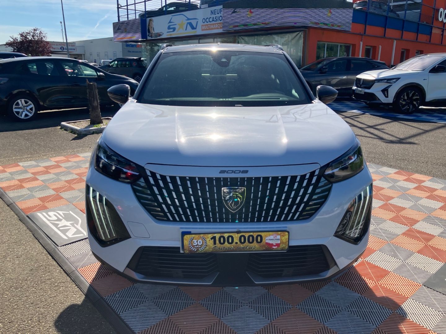 PEUGEOT 2008 - NEW PureTech 130 EAT8 GT GPS Toit Ouvrant