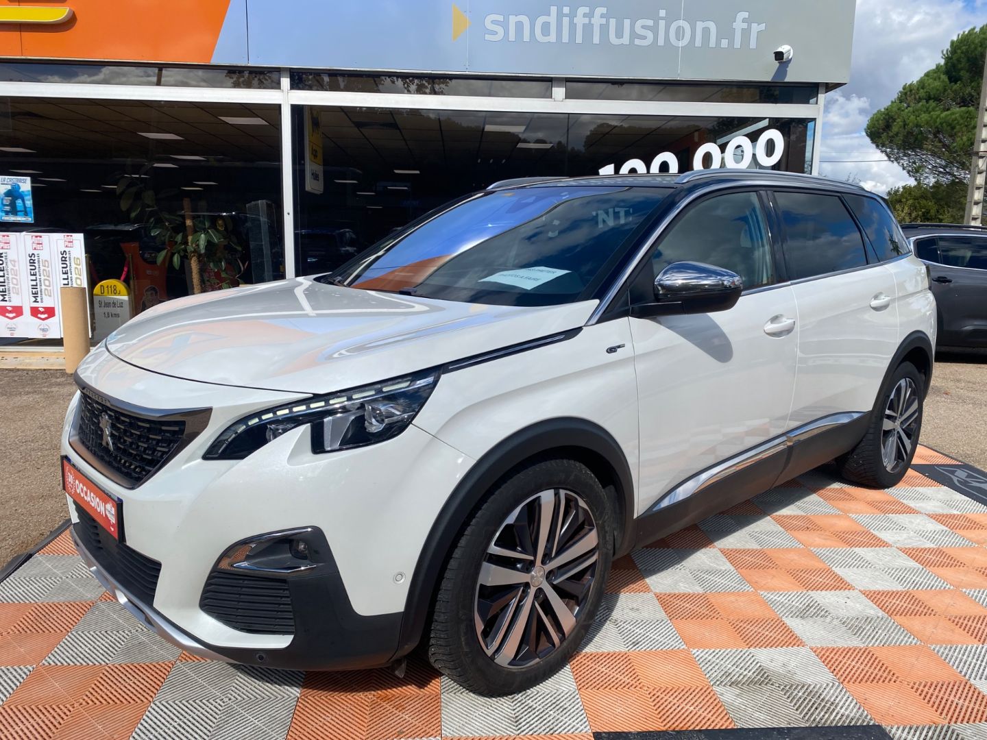 PEUGEOT 5008 - 2.0 BLUEHDI 180 EAT6 GT