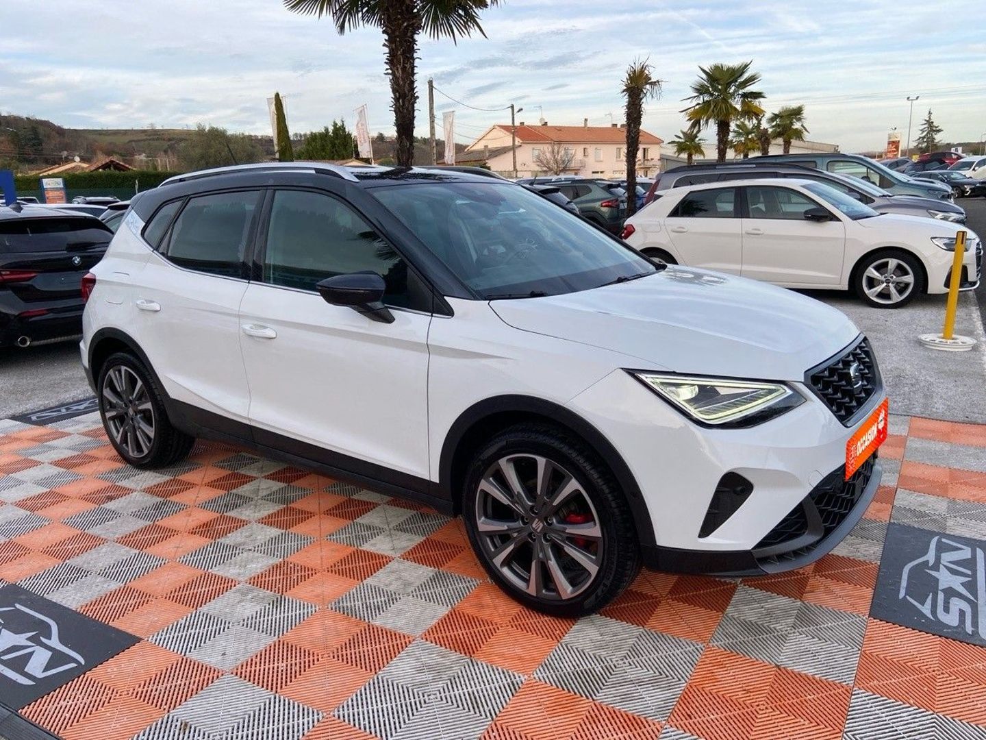 SEAT ARONA - TSI 115 BV6 FR GPS JA 18" Caméra Full LEDS Cokpit