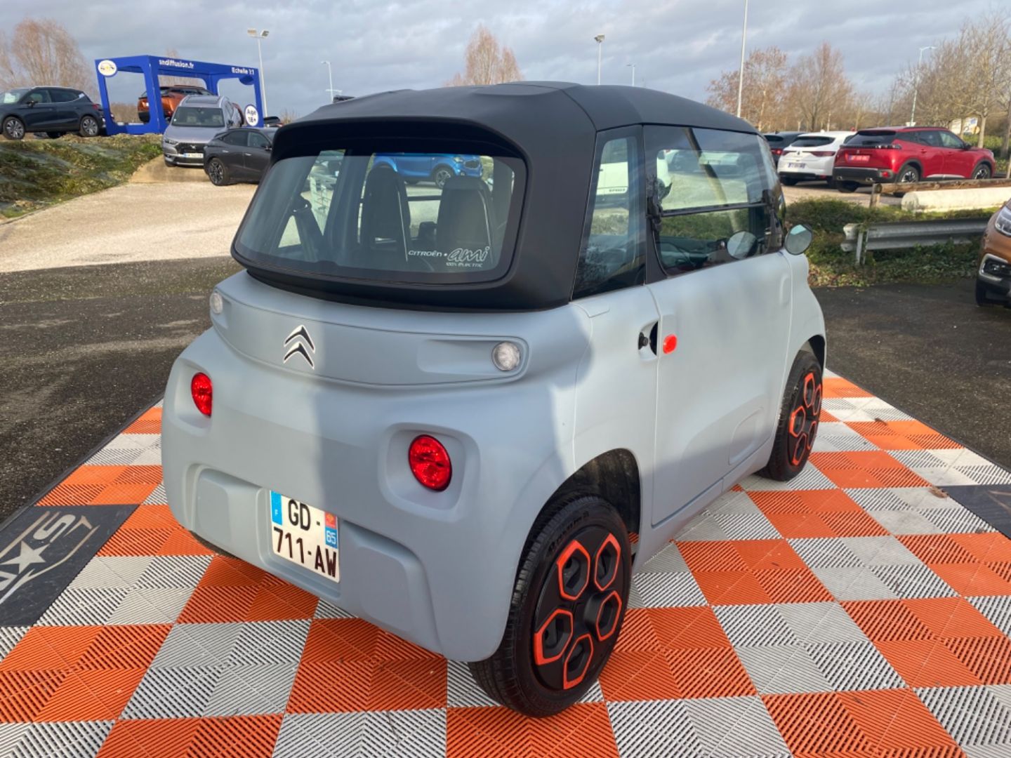 CITROEN AMI - AMI PACK ORANGE 1°Main
