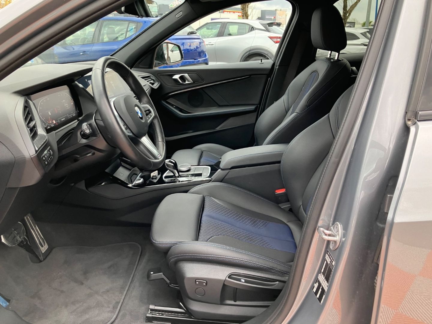 BMW SERIE 1 - 118iA 136 DKG7 M SPORT GPS Pro Caméra JA 18" Keyless