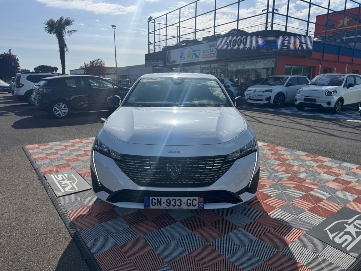 PEUGEOT 308 - 1.6 PHEV HYBRID 180 e-EAT8 ALLURE PACK GPS 10" Caméra 360° 7.4kW