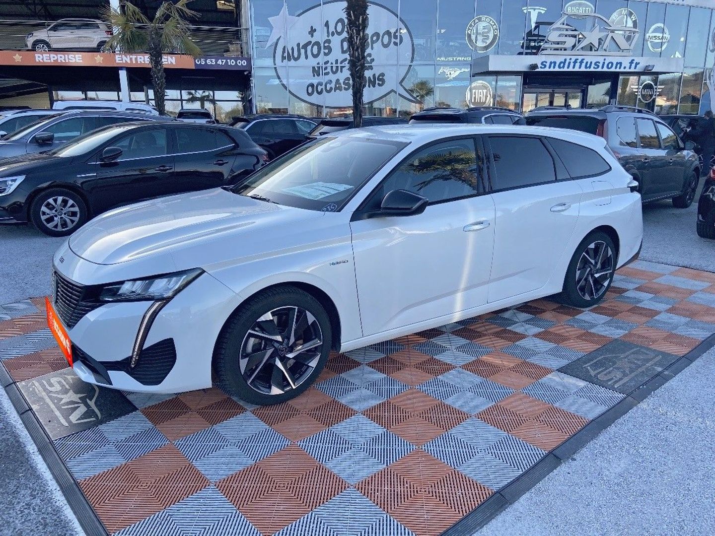 PEUGEOT 308 SW - NEW HYBRID 180 E-EAT8 ALLURE PACK GPS CAMÉRA (2022)