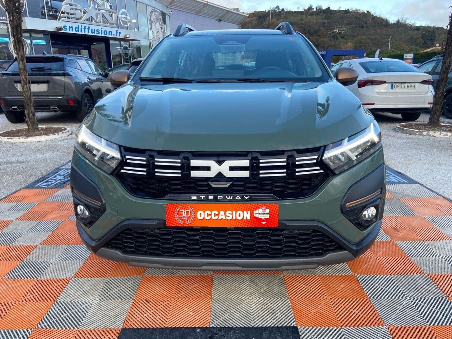 DACIA SANDERO - ECO-G 100 BV6 STEPWAY EXTREME + GPS Caméra JA 16"