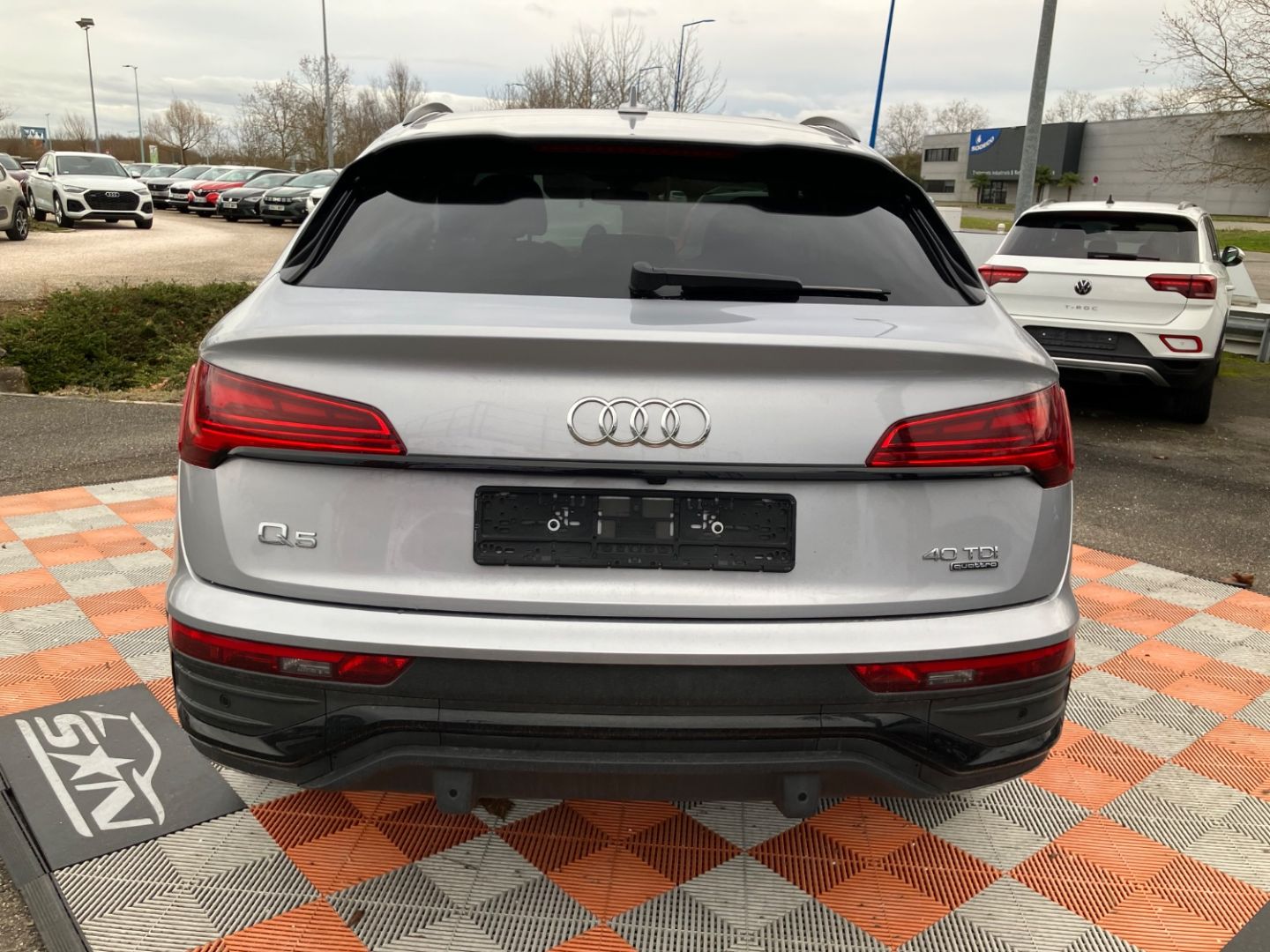 AUDI Q5 SPORTBACK - 40 TDI 204 QUATTRO S-Tronic S LINE Ext GPS Caméra JA 19" Black Pack