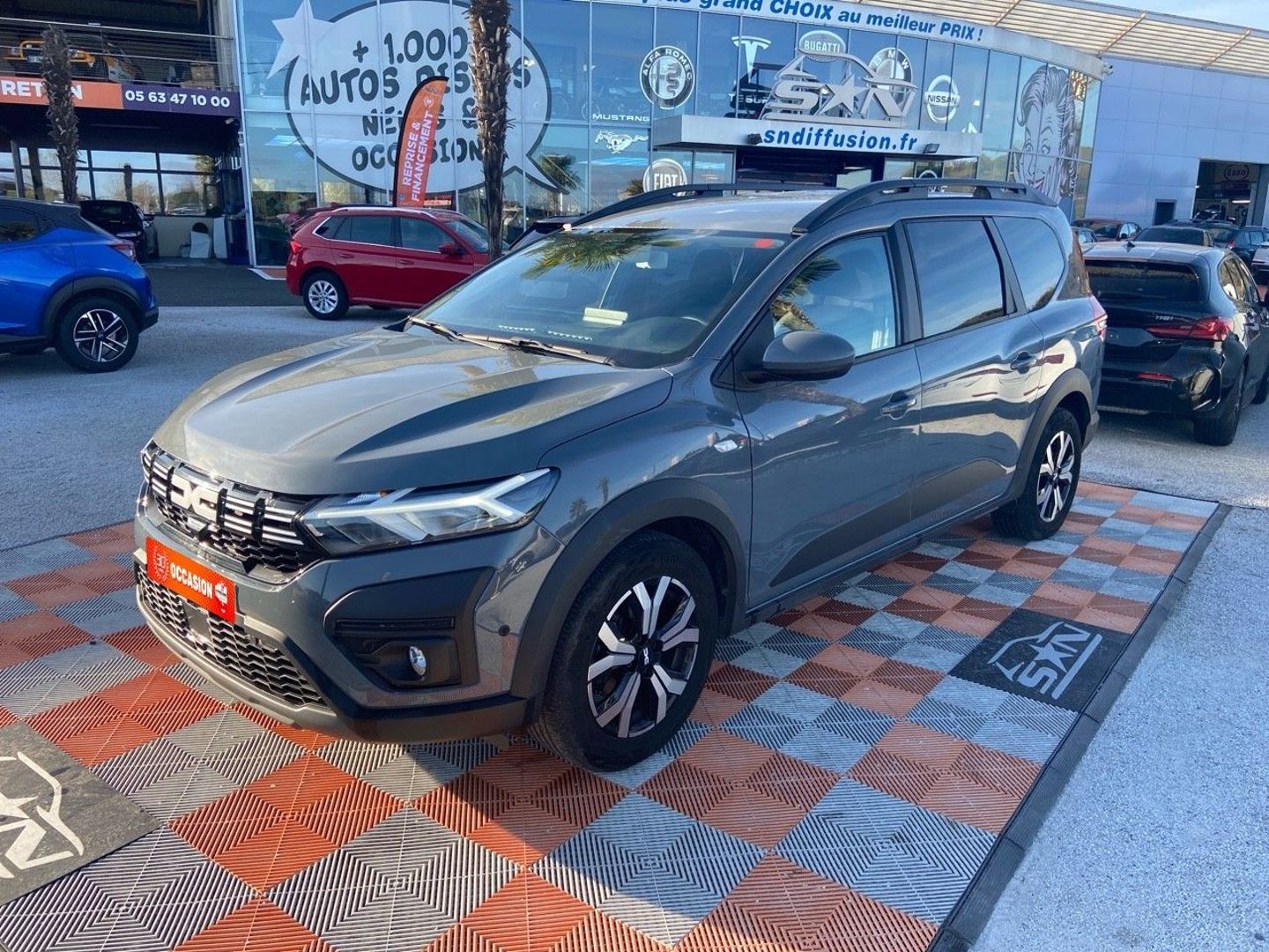 DACIA JOGGER 1.0 TCe 110 BV6 EXPRESSION GPS Caméra JA 16" 7PL