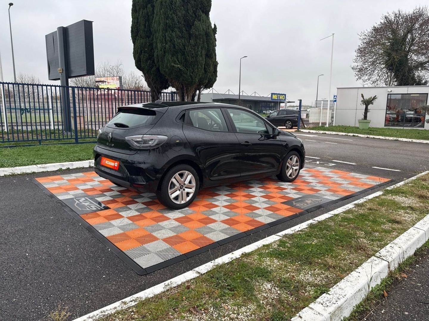 RENAULT CLIO - V DCi 100 BV6 EVOLUTION Ecran Radar
