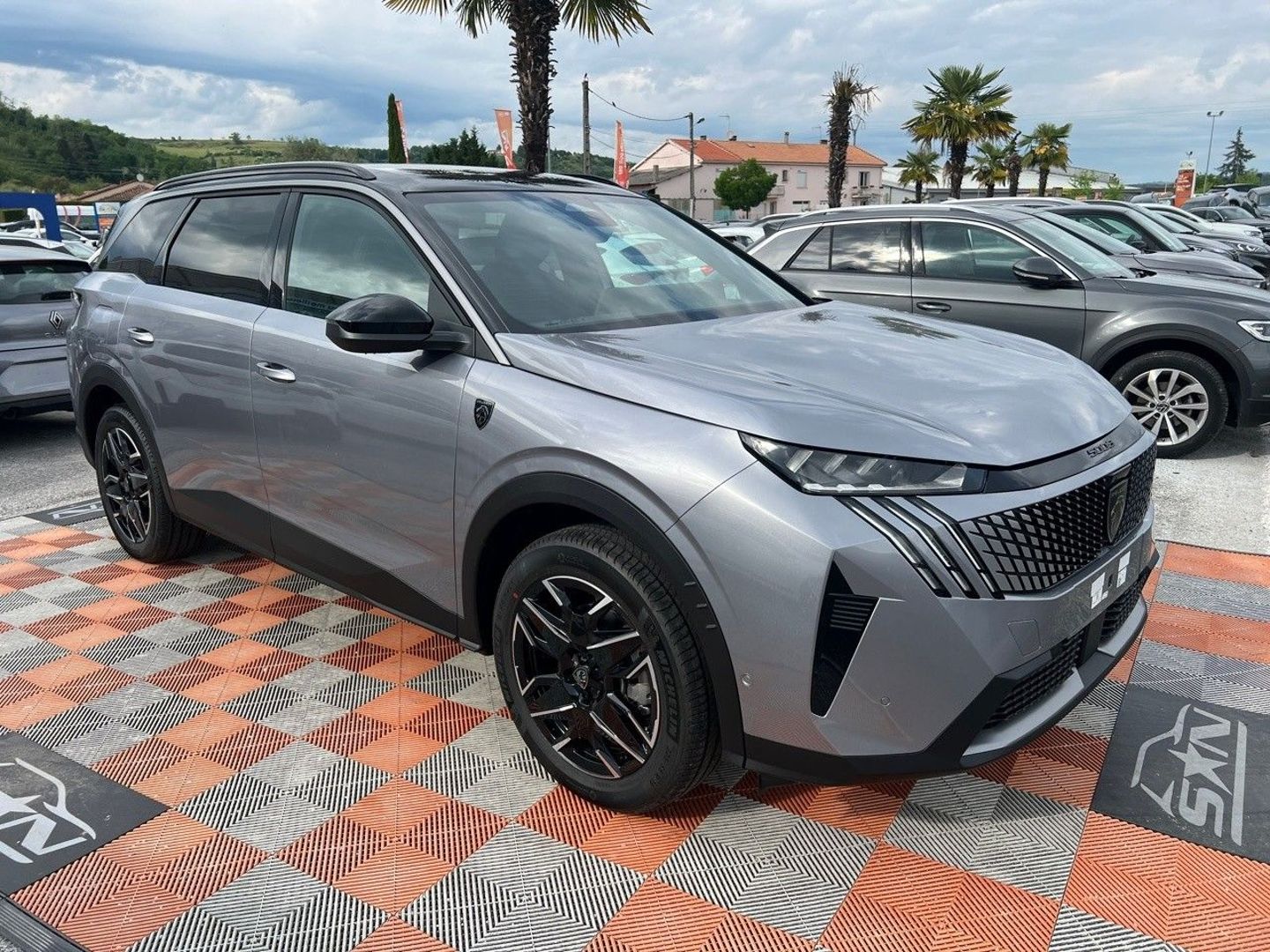 PEUGEOT 5008 - Hybrid 145 e-DCS6 GT Pack 360° Vision & Drive Assist Plus