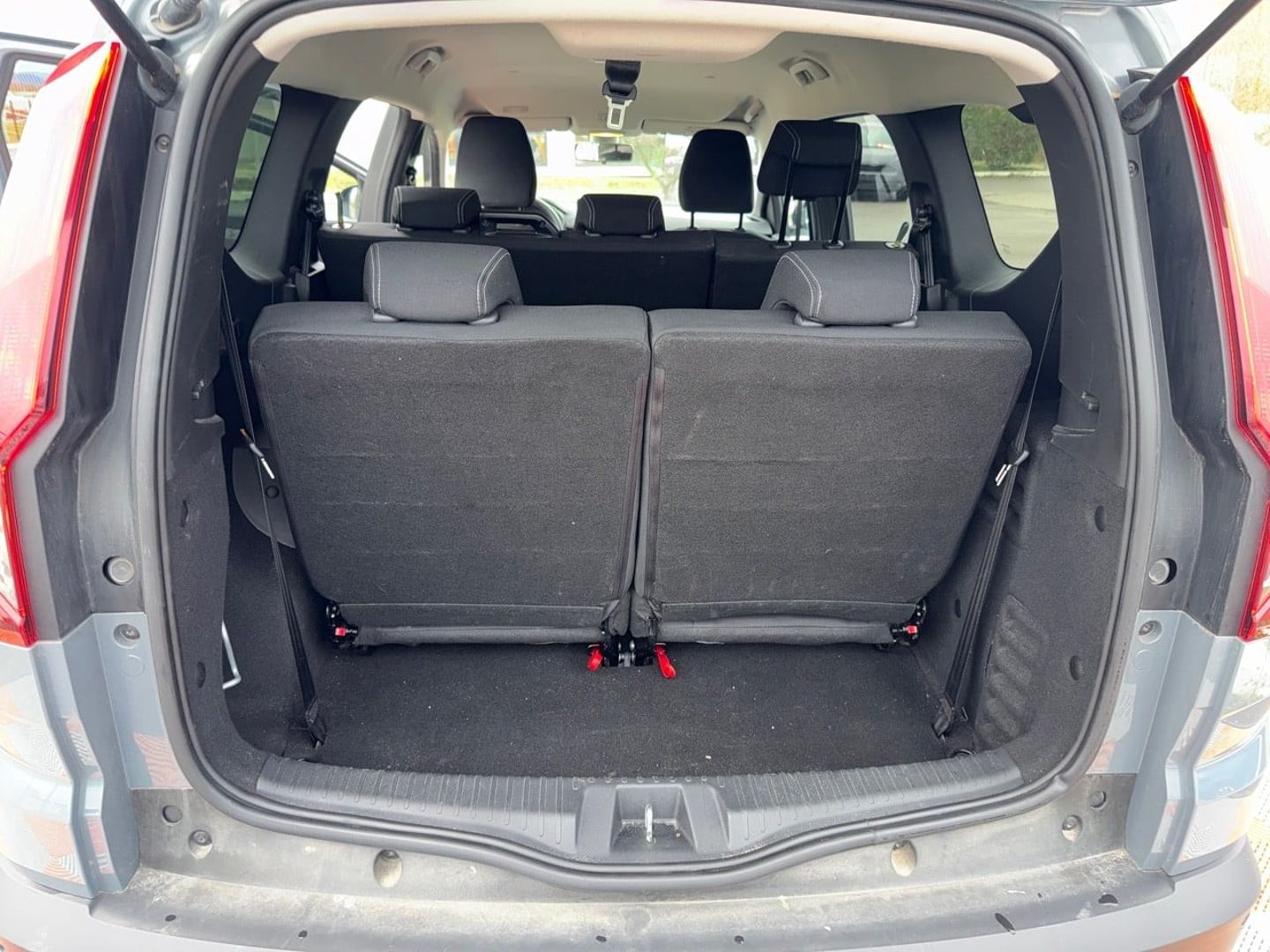 DACIA JOGGER - 1.0 TCe 110 BV6 EXPRESSION GPS Caméra JA 16" 7PL