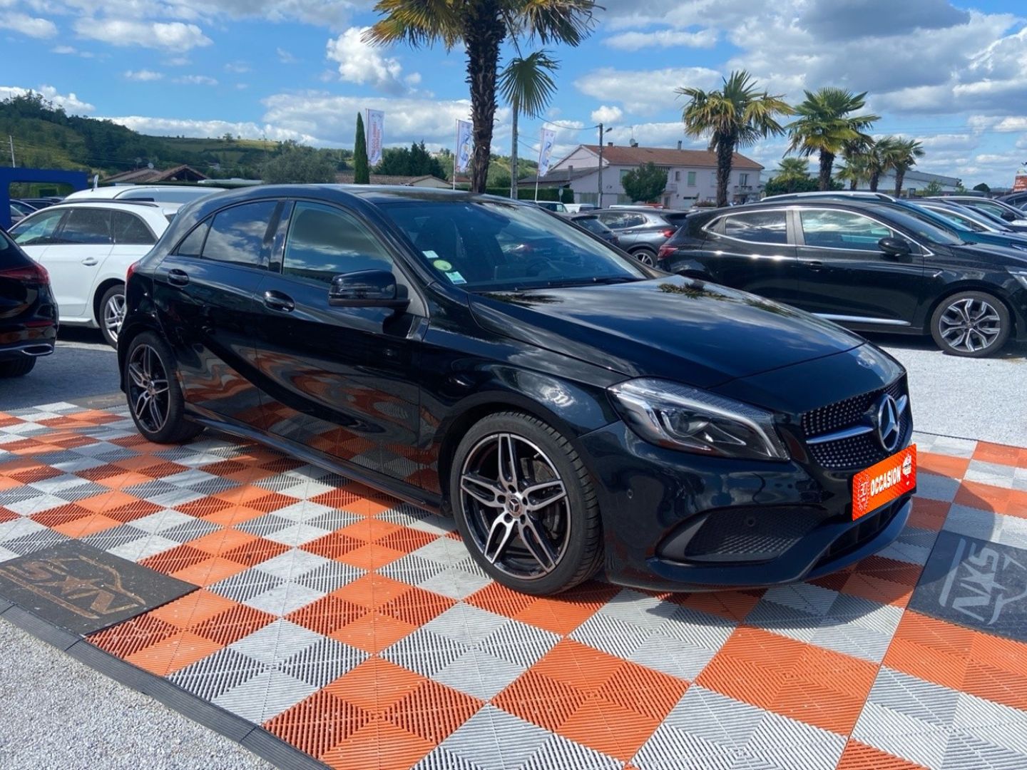 MERCEDES-BENZ CLASSE A - 180 D 7G-DCT FASCINATION PACK AMG EXT (2017)
