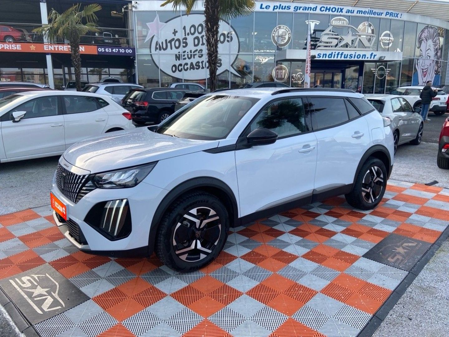 PEUGEOT NEW 2008 - II PureTech 130 EAT8 ALLURE GPS Caméra Attelage