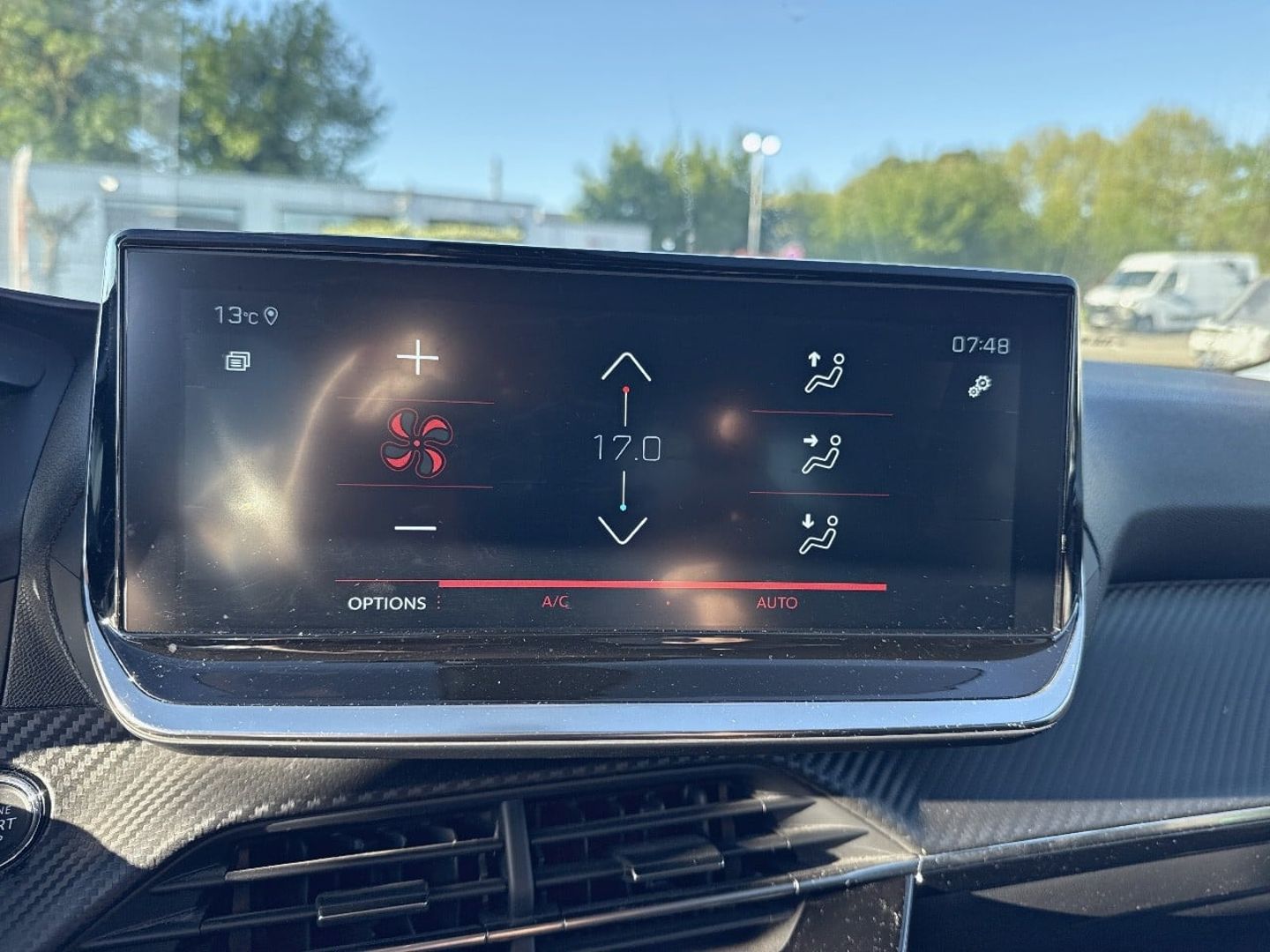 PEUGEOT 2008 - PureTech 130 EAT8 ALLURE PACK GPS 10" Drive Assist