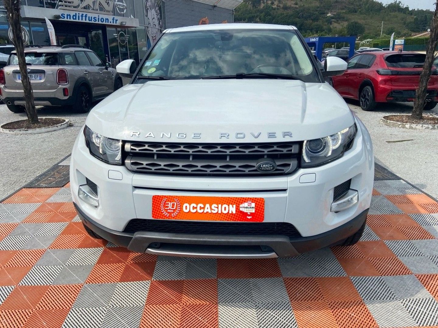 LAND ROVER RANGE ROVER EVOQUE - 2.2 TD4 150 BVA9 PACK TECH 4WD CUIR GPS TOIT XENON