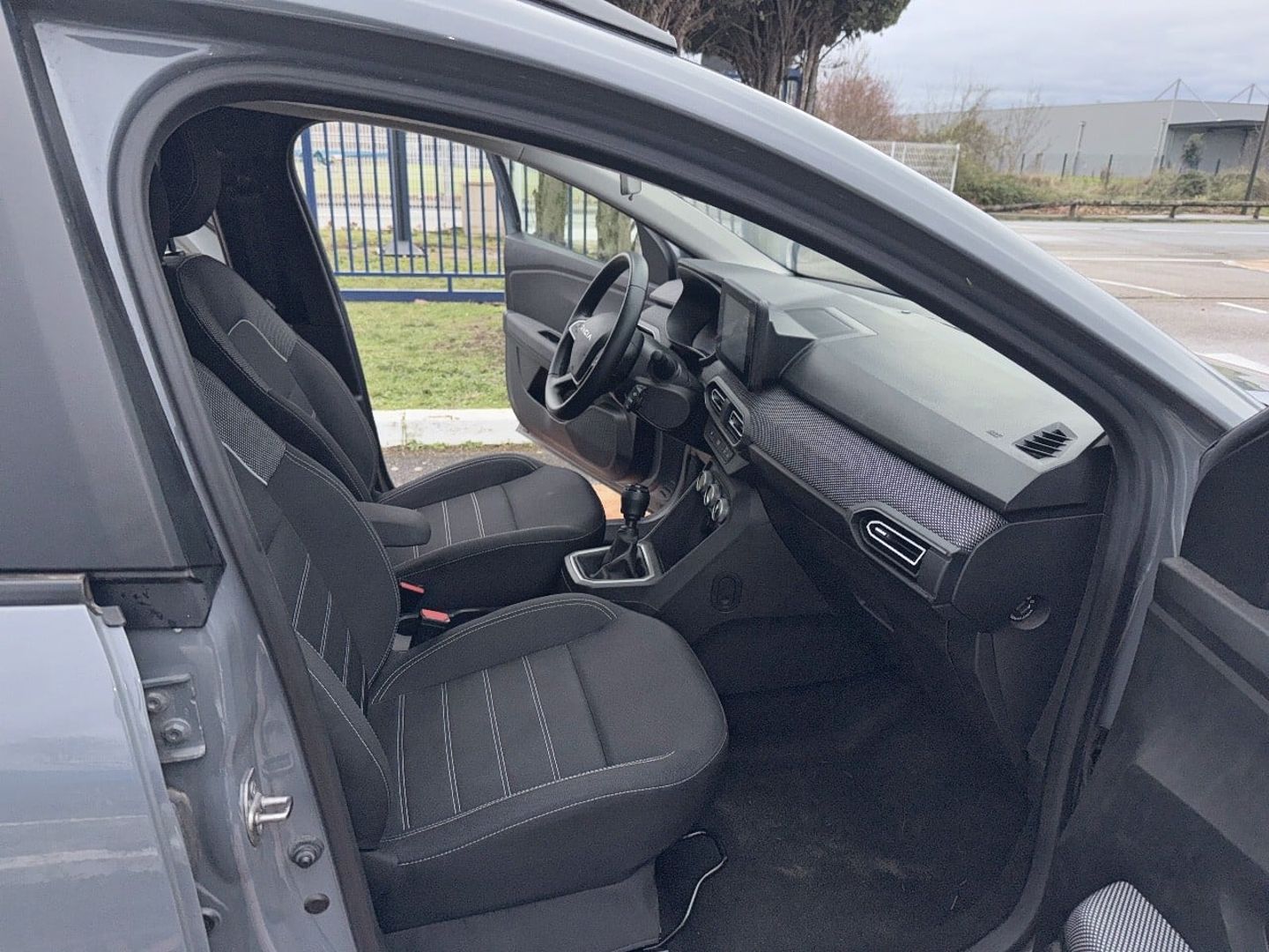 DACIA JOGGER - 1.0 TCe 110 BV6 EXPRESSION GPS Caméra JA 16" 7PL